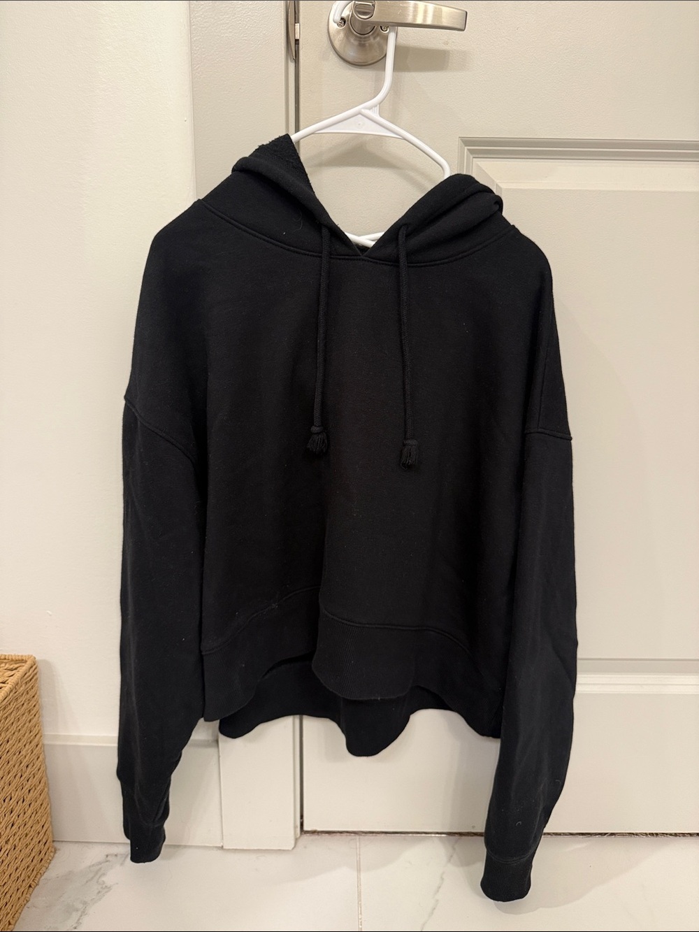 Wild fable Black Women's Cropped Hooded Sweatshirt